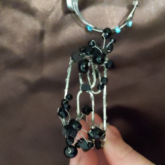 Two bracelets - Picture 7 of 9